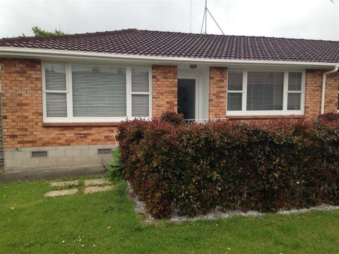 2/77 Rawhiti Road, Onehunga, Auckland