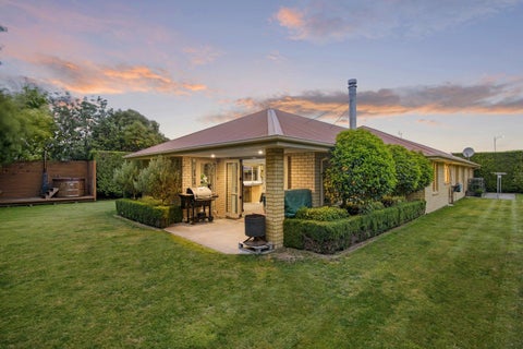 203 Southfield Drive, Lincoln, Lincoln