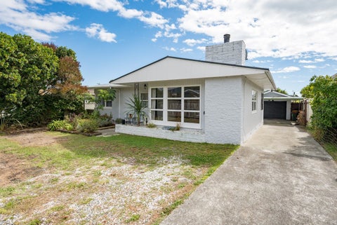 32 Tennyson Crescent, Stoke, Nelson