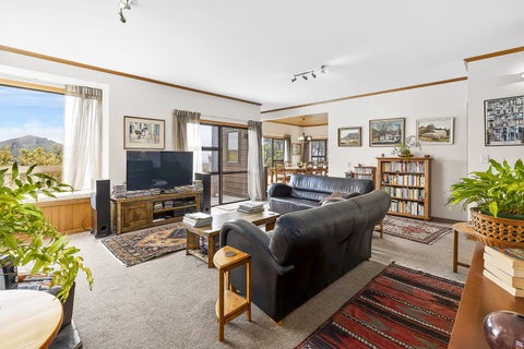 32 Wrights Hill Road, Karori, Wellington