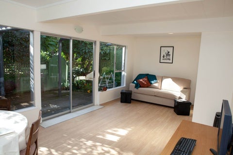 9/18 Parr Terrace, Castor Bay, Auckland