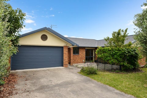 181 Old Farm Road, Hamilton East, Hamilton