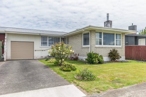 52 Karaka Crescent, Levin, Levin
