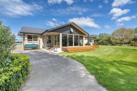 39 Gap Road West, Winton