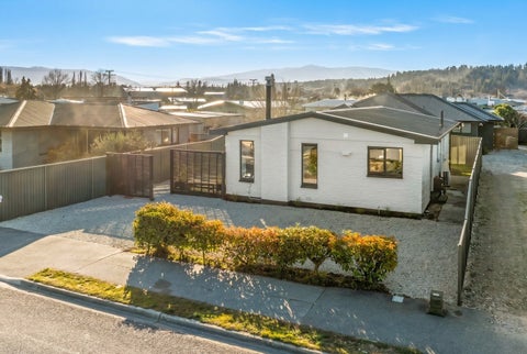 25 Royal Terrace, Alexandra, Alexandra