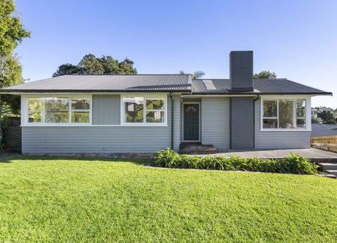 81 Stott Avenue, Birkdale, Auckland