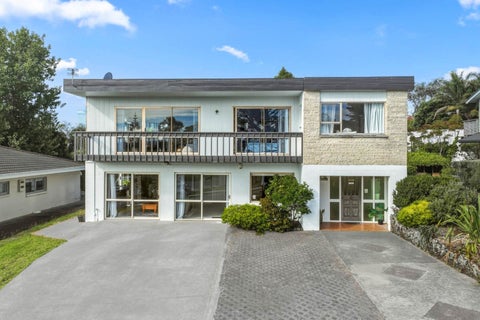 5 Jacaranda Avenue, Beach Haven, Auckland