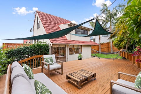 2/3 LYNNGATE PL, Hillcrest, Auckland
