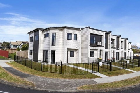 2A Melleray Place, Randwick Park, Auckland