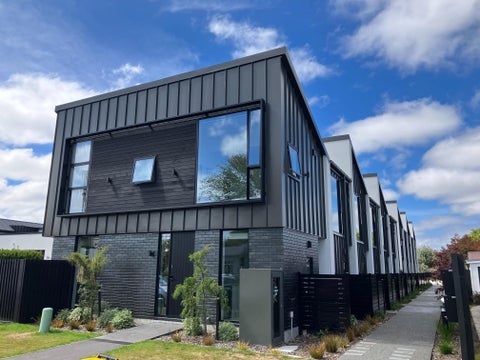 2/24 Devonport Lane, St Albans, Christchurch