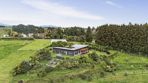 225 Awai Road, New Plymouth, New Plymouth, Taranaki