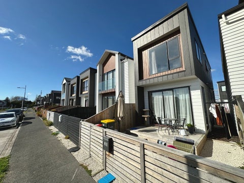30 Parahau Road, Ardmore, Auckland