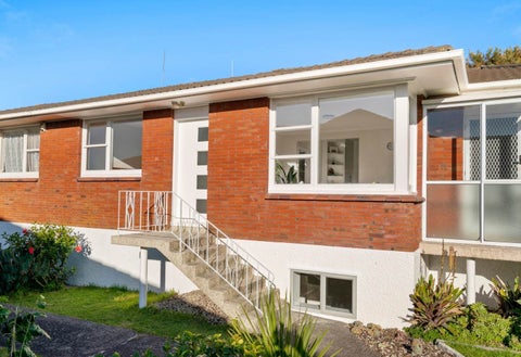 2/1542 Dominion Road Extension, Mount Roskill, Auckland