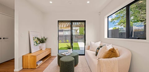 1/721 Te Atatu Road, Te Atatu Peninsula, Auckland