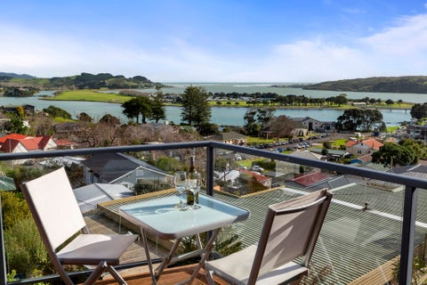 16 Upper Bow Street, Raglan