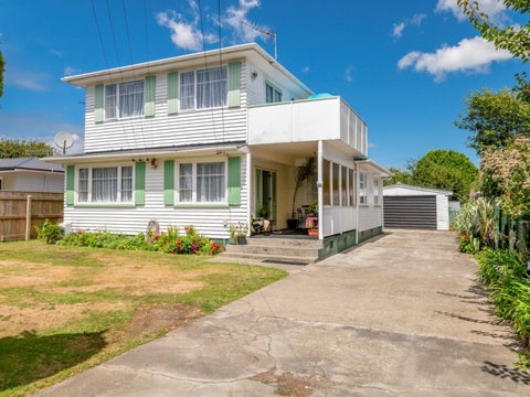 109 Queen Street West, Levin, Levin