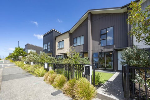 59 Manarini Road, Westgate, Auckland