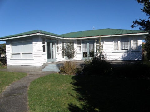 1 Watson Drive, Paraparaumu Beach, Paraparaumu