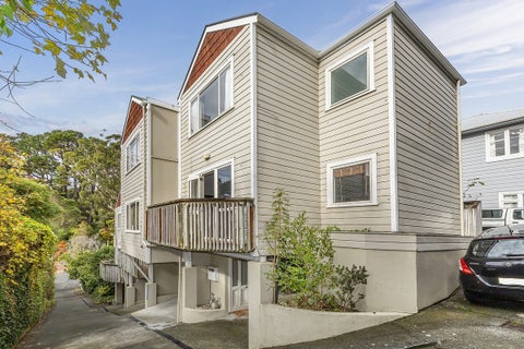 4/14A Glenmore Street, Thorndon, Wellington