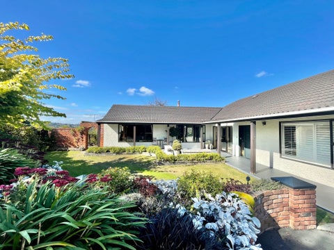11 Hogan Place, Fairfield, Dunedin