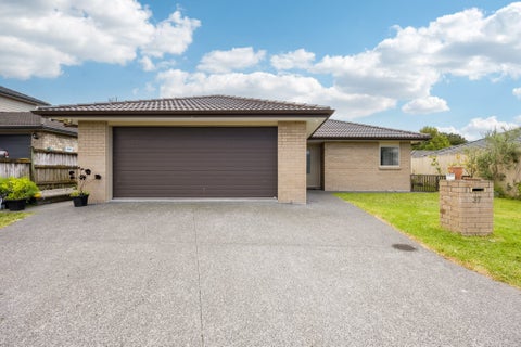 37 Riverglade Parkway, Te Atatu South, Auckland
