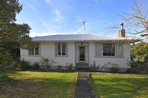 32 Johnston Street, Featherston