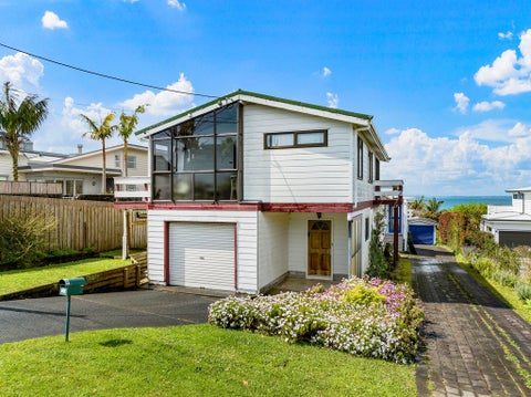 1/5 Vaughan Crescent, Murrays Bay, Auckland