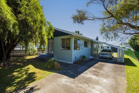 111 Main Highway, Otaki