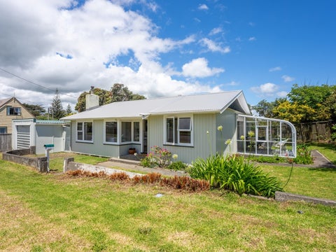 3 Koromiko Street, Otaki Beach, Otaki