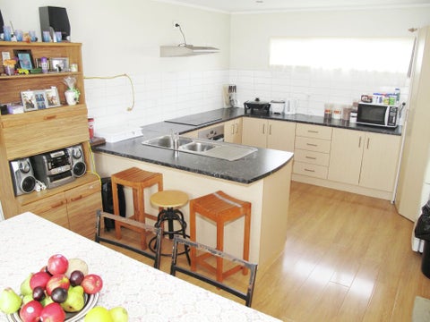 3A Martin Place, Kelston, Auckland
