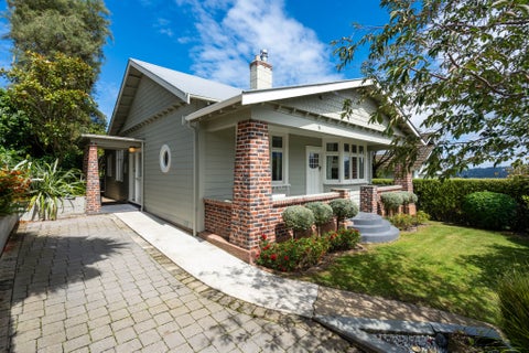106 Signal Hill Road, Opoho, Dunedin