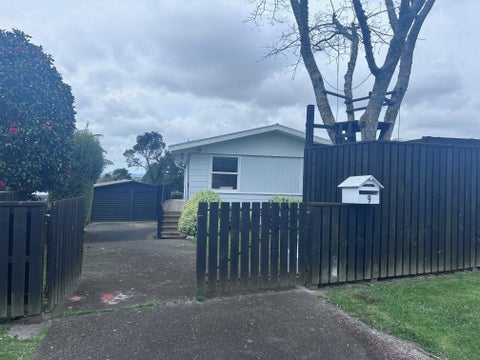 9 Illana Place, Ranui, Auckland