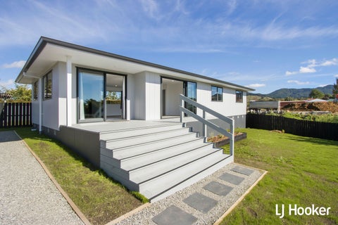 52 Roberts Street, Waihi