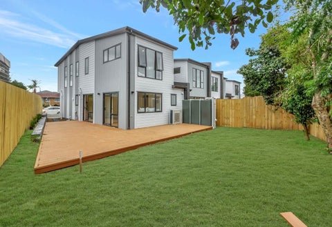 24C Grande Vue Road, Papatoetoe, Auckland