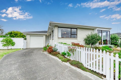2 Malfroy Lane, Raumati Beach, Paraparaumu