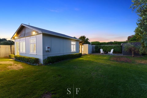 15 Rauparaha Street, Waikanae Beach, Waikanae