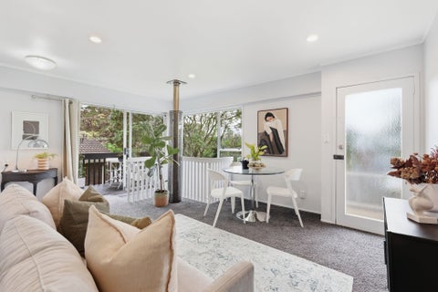 2/12 Mahuta Grove, Northcote, Auckland