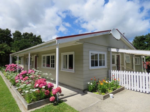 3 Sunderland Street, Waimangaroa, Westport