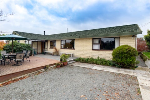 2 MANSE ST, Timaru