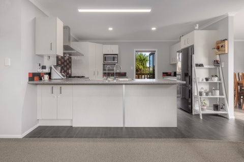 76B Seddon Street, Waikanae