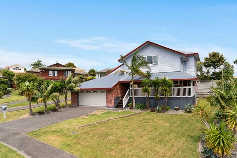17 Gala Place, Henderson, Auckland