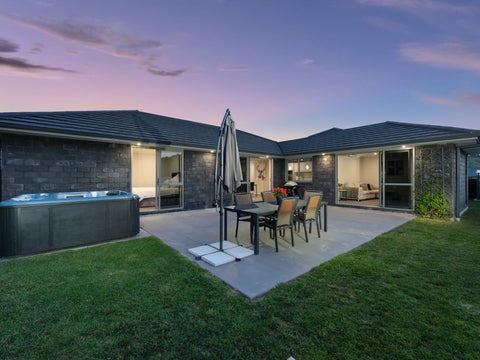 54 Ballintoy Park Drive, Welcome Bay, Tauranga