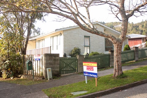 33 Dalton Grove, Stokes Valley, Lower Hutt
