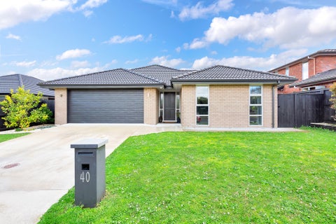 40 Castellina Drive, Karaka, Papakura