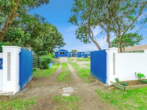 19 Eruini Street, Waikanae Beach, Waikanae