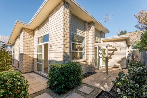 4/43 Main Road, Redcliffs, Christchurch