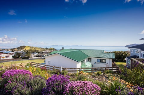 3 Christine Drive, Coopers Beach, Coopers Beach