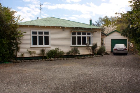 3 Watt Street, Featherston