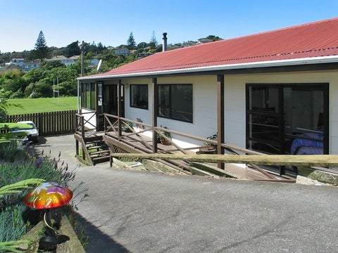 83 Main Road, Titahi Bay, Porirua
