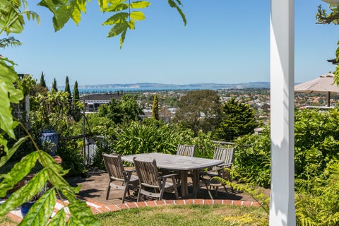 9 Enfield Road, Hospital Hill, Napier